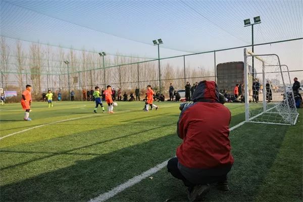 泰山足球摄影,泰山区拍照摄影