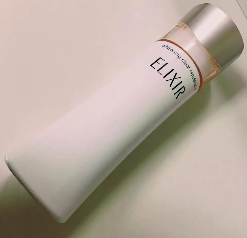 日本本土资生堂怡丽丝尔水乳测评,日本资生堂怡丽丝尔值得卖么