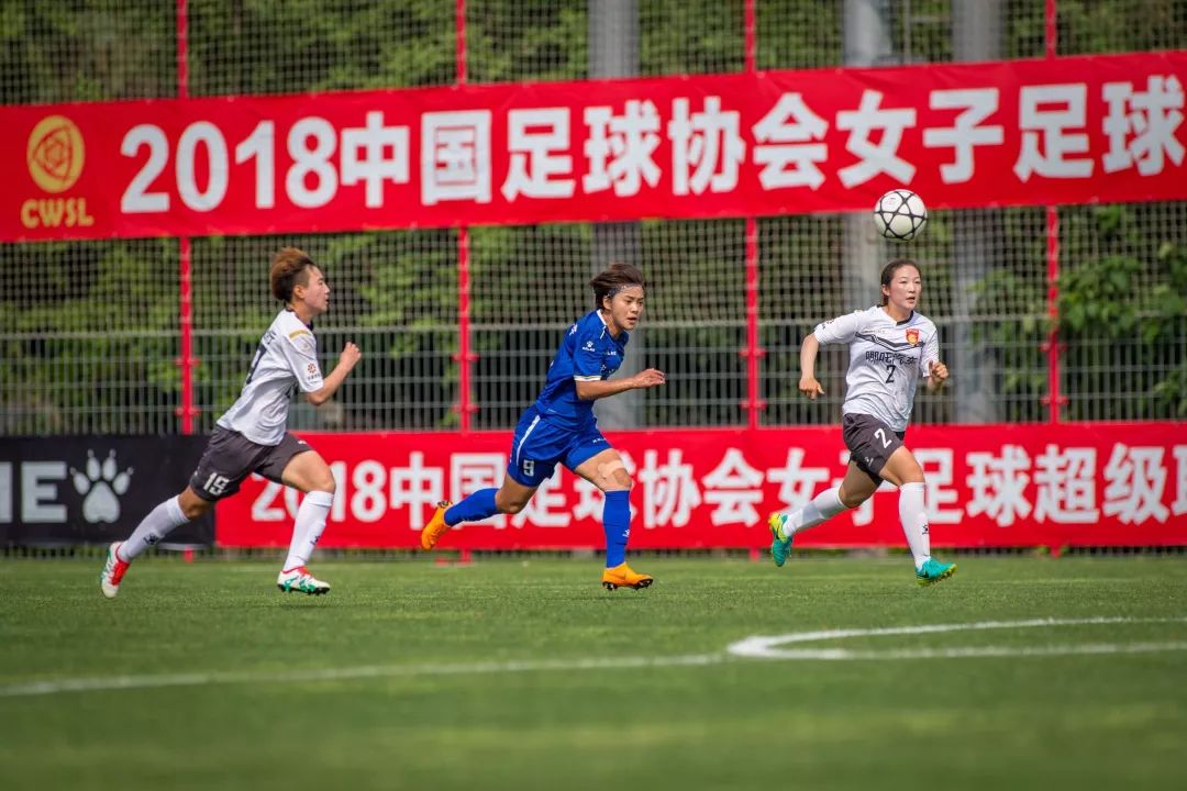 追梦！江汉大学女子足球队荣获时代楷模，武汉精神践行者（江大一周朋友圈）