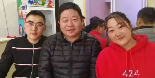 「13早安！九江」男子到九江见女友后直呼救命；永修外国语遭吐槽；“品兔师”年入30万；代购“手绘图”实为营销