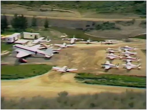 淫乱、*杀暗**、*听窃**、投毒残害近千人……此人罪行累累，却被包装成大师，出书600多本，影响至今