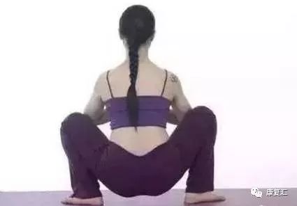 康复蹲起训练的关注事项,康复病人怎么练习下蹲动作