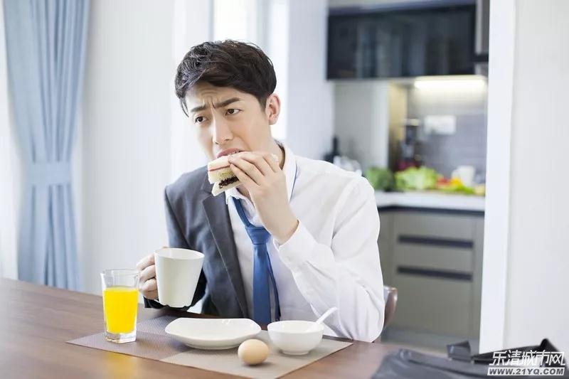 一连好几天，饭都咽不下！杭州男子发现竟是颈椎出了问题