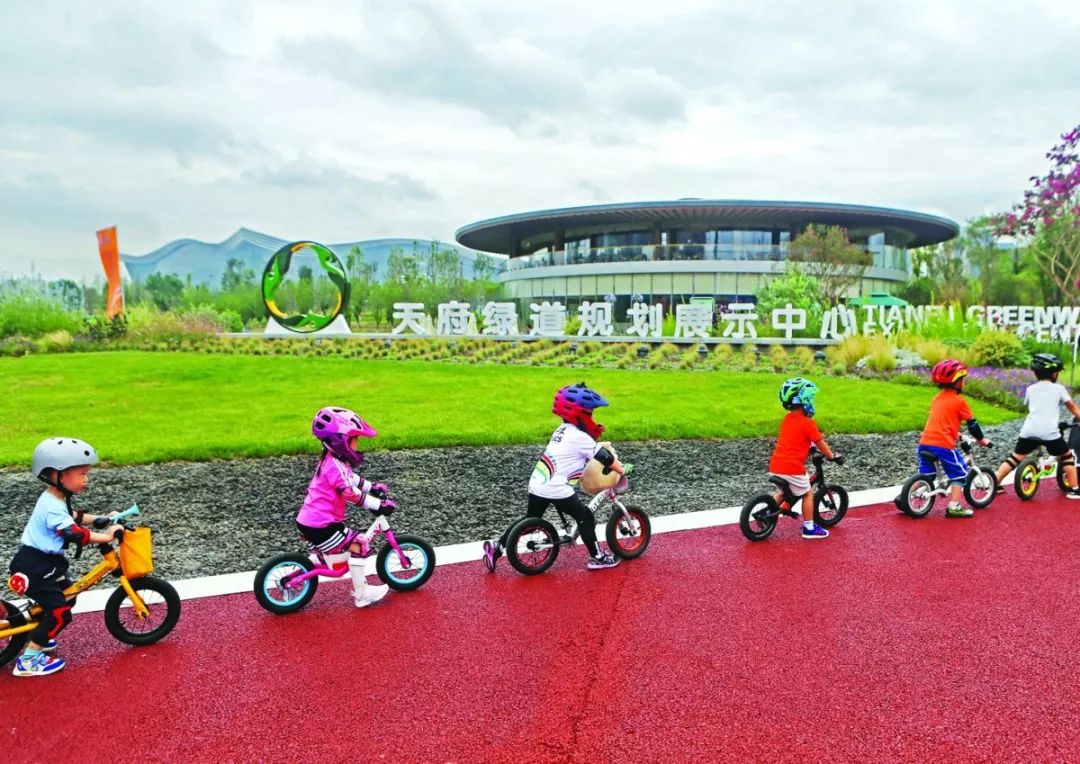 成都有锦城湖公园吗,成都锦城公园简介