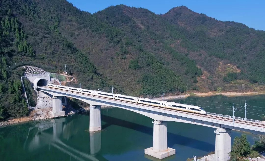 新列车运行图售票时间,新列车运行图最新版