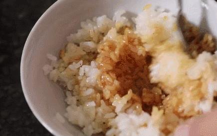 香气扑鼻的猪油拌饭,味道拌饭