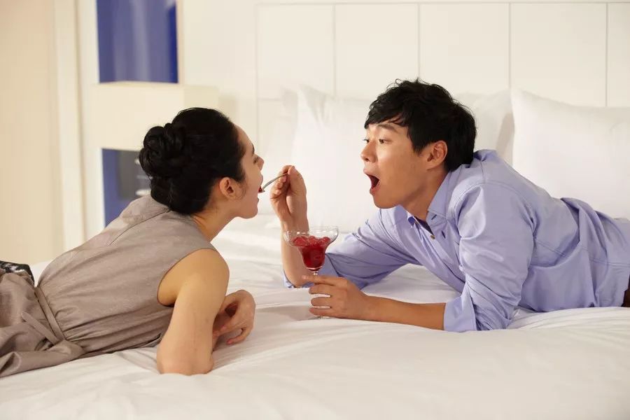 因戏生情结婚,因戏生情终于公布恋情