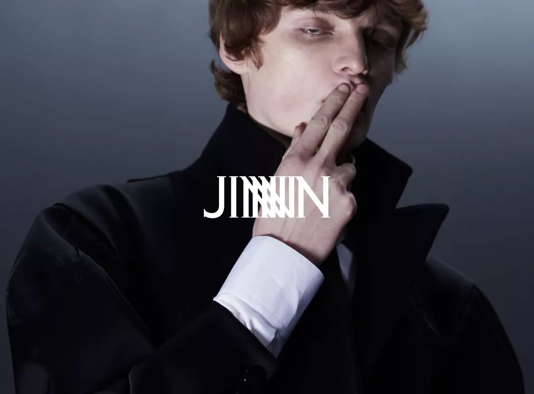 明星都爱Ta的眼镜，但其实Ta是个时装品牌