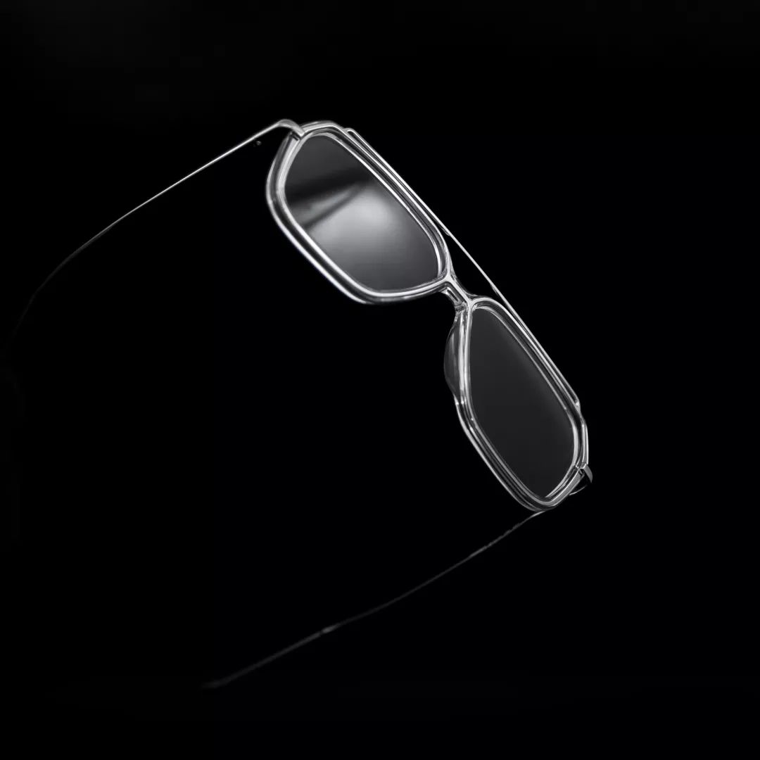 明星都爱Ta的眼镜，但其实Ta是个时装品牌