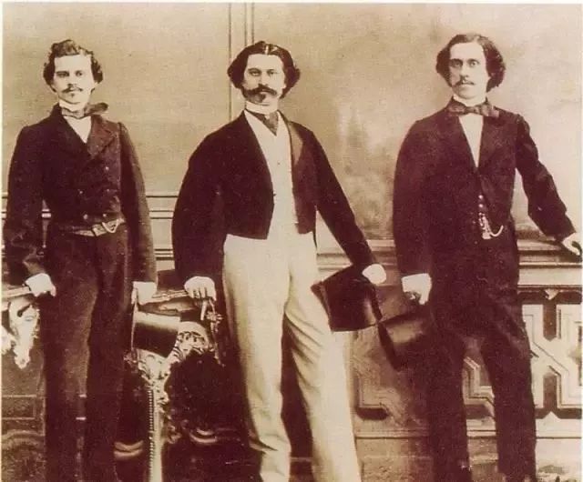 新年音乐会的乐器,施特劳斯圆舞曲新年音乐会