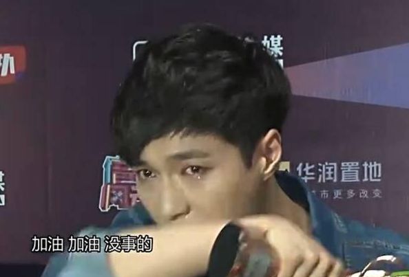 张艺兴弹琴喜剧之王,向往的生活张艺兴唱歌喜剧之王