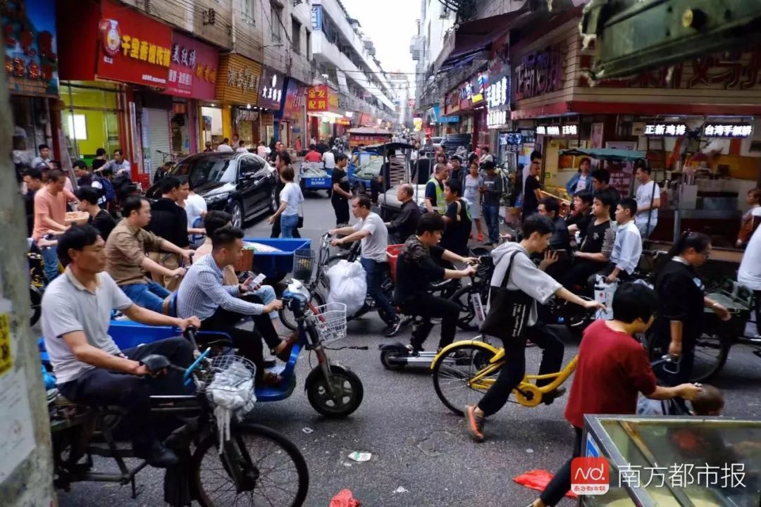 机智！中大老师坟头开课了！古墓附近还有惊人发现｜南都早餐