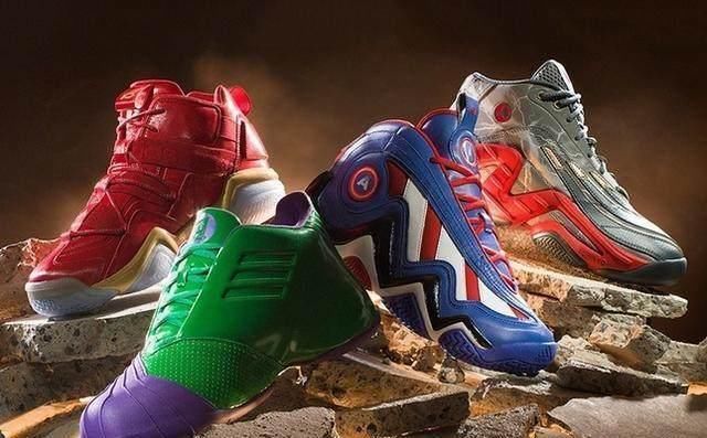 蜘蛛侠上脚的球鞋,蜘蛛侠加菲脚下的鞋