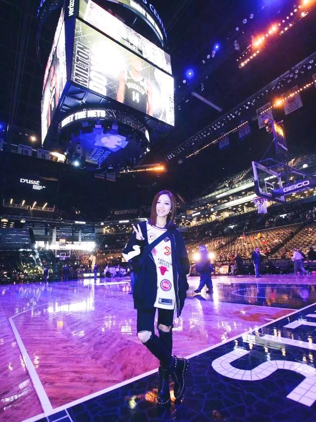 邓紫棋再次穿皮裤造型好霸气,邓紫棋皮裤穿搭图片