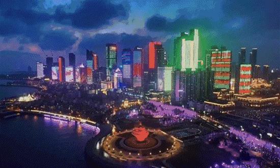 向女生表白她会紧张吗,跟她表白她很犹豫