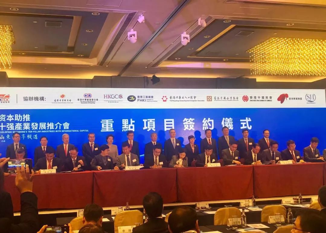 向女生表白她会紧张吗,跟她表白她很犹豫