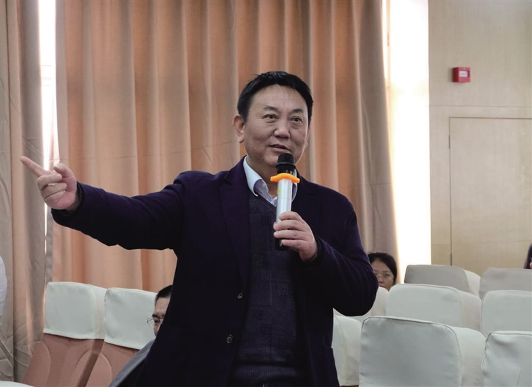 躬耕不辍,躬耕不辍守初心