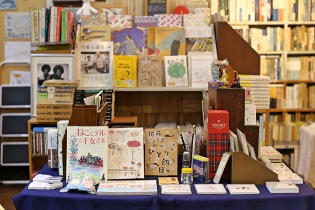 冲绳小书店巡礼：开一家“理想的旧书店”其实非常困难｜吉井忍的二次会