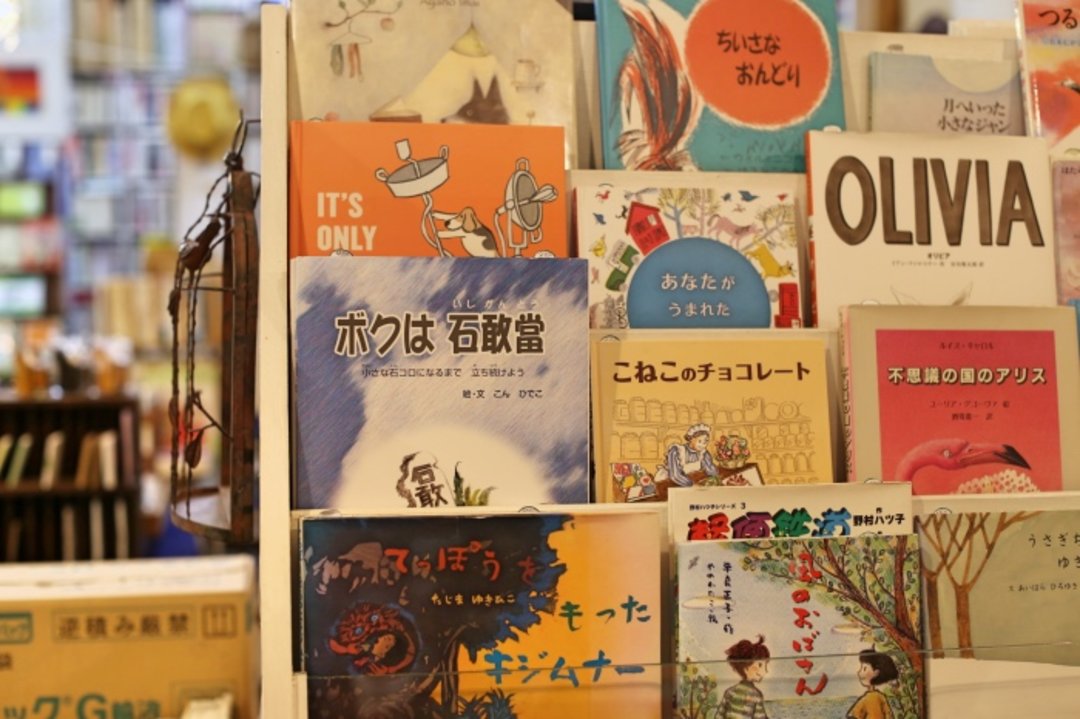 冲绳小书店巡礼：开一家“理想的旧书店”其实非常困难｜吉井忍的二次会