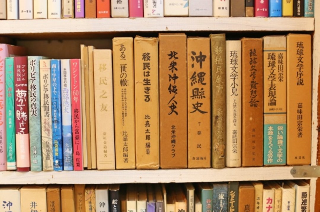 冲绳小书店巡礼：开一家“理想的旧书店”其实非常困难｜吉井忍的二次会