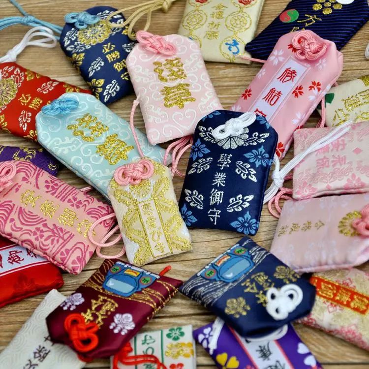 可以招桃花招财的东西,招桃花很灵的御守