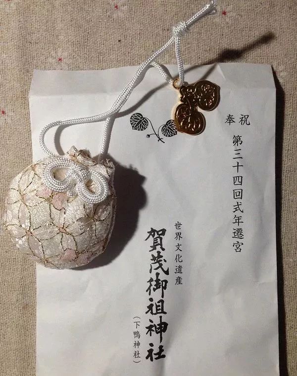 可以招桃花招财的东西,招桃花很灵的御守