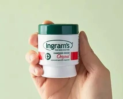 冬天干燥脚后跟干裂又起皮怎么办,冬天脚后跟干裂买什么涂