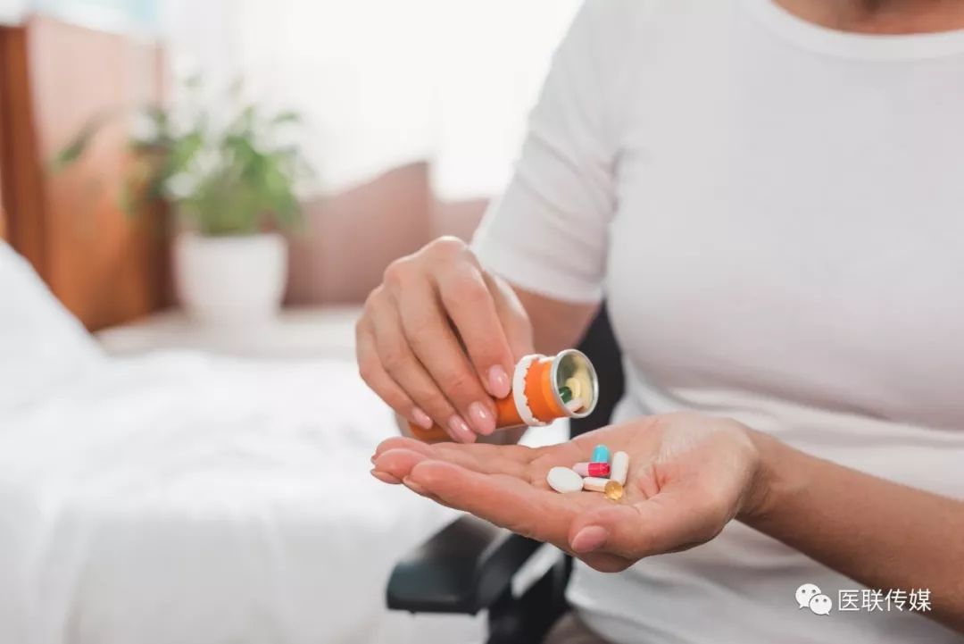 眼睛过敏性结膜炎怎么根治,眼睛过敏性结膜炎怎么治疗