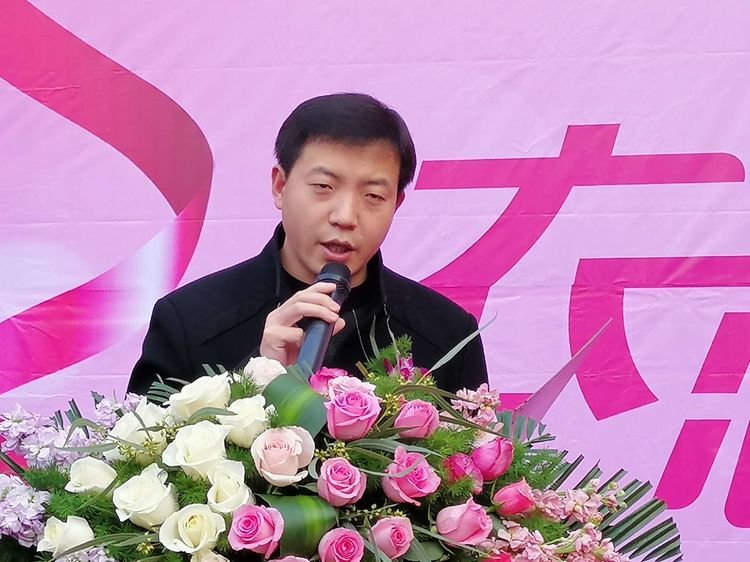 平舆县爱家女装,爱家集团女人服装