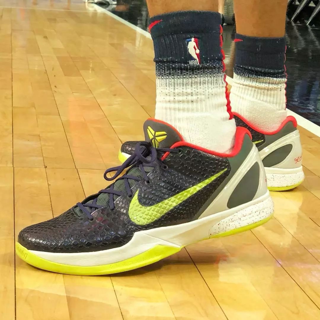 adidas历年新年限定鞋,今日球鞋上脚nba欧文