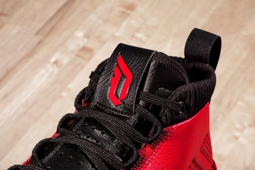 adidas历年新年限定鞋,今日球鞋上脚nba欧文