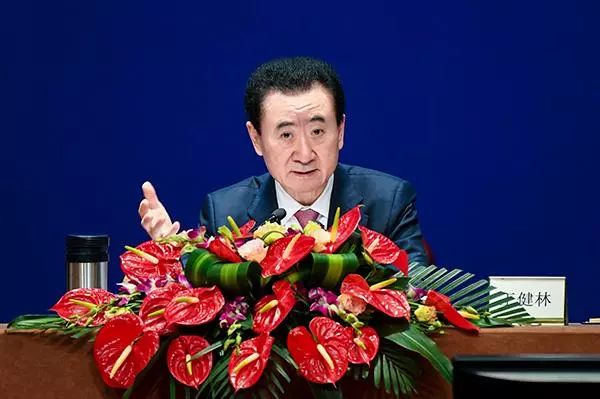 王健林万达一年租金收入多少,王健林以1200亿元蝉联地产首富