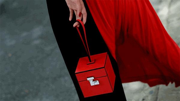 适合工薪阶层背的包,不同收入的仙女都适合背什么包