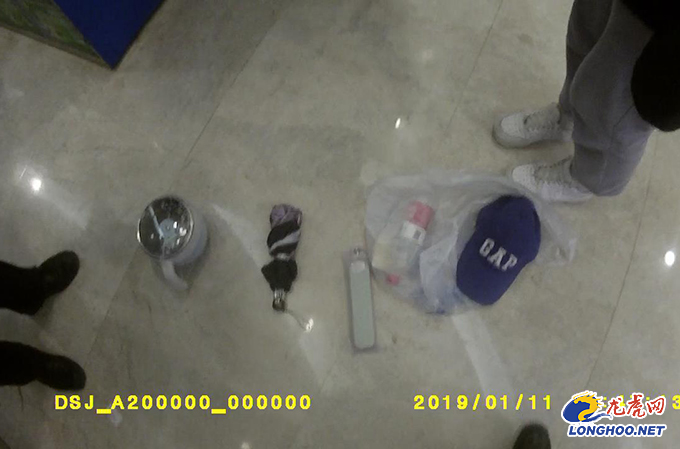 超市盗窃十七次,女子多次盗窃超市被公安机关查获