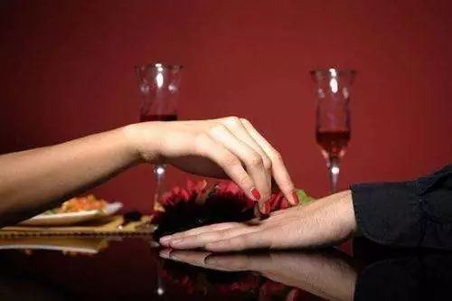 教你怎么套路骗子的一百种方法,洗脑骗术三招搞定新手