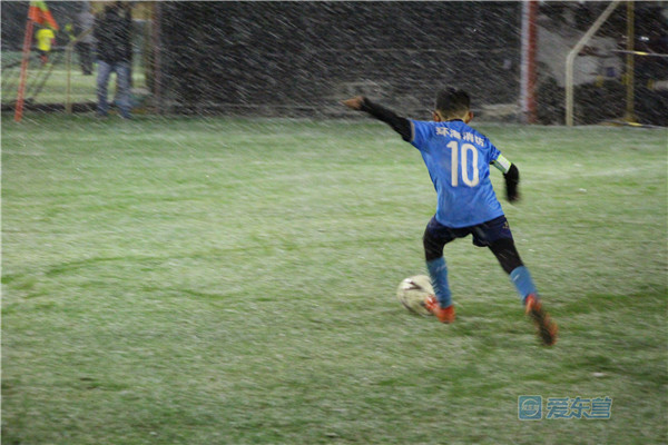 东营娃入选“中国足球小将”英超球探这么评价他~