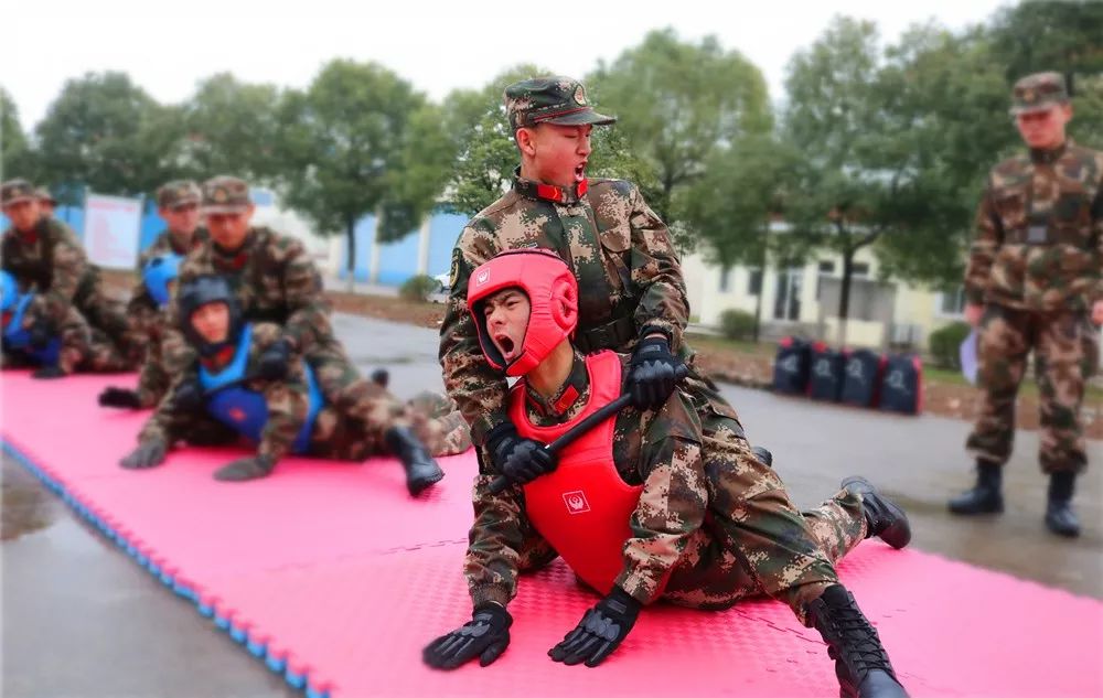 鍏竴闈掓槬鏂归樀鏂板叺,鍏竴闈掓槬鏂归樀鏂板叺鎺堟灙