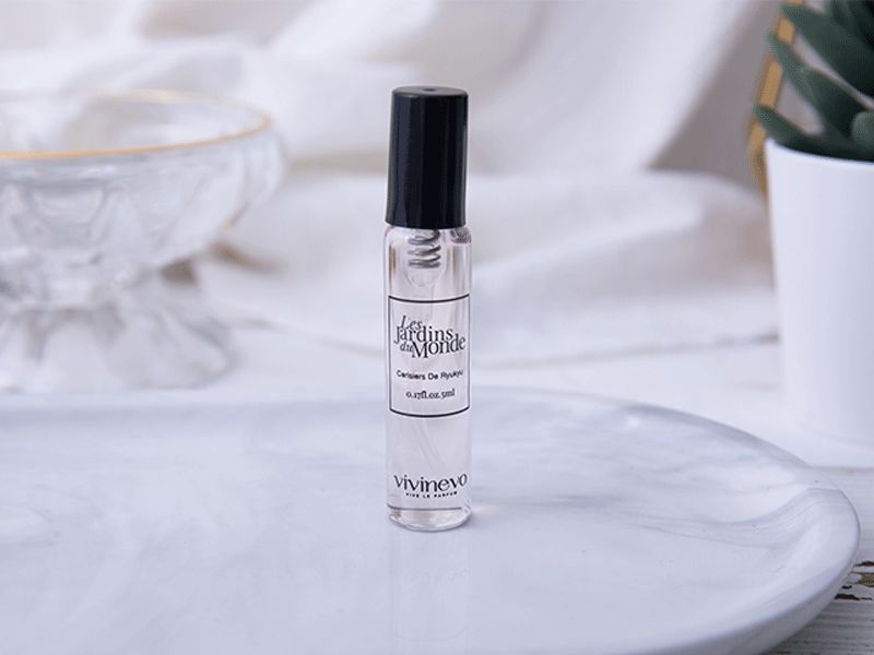 祖玛珑香水和圣罗兰哪个档次高,祖玛珑2018圣诞限量版香水