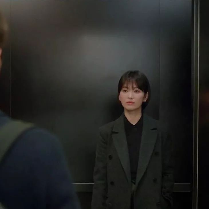 朴信惠耳线同款,朴信惠同款鞋是什么品牌