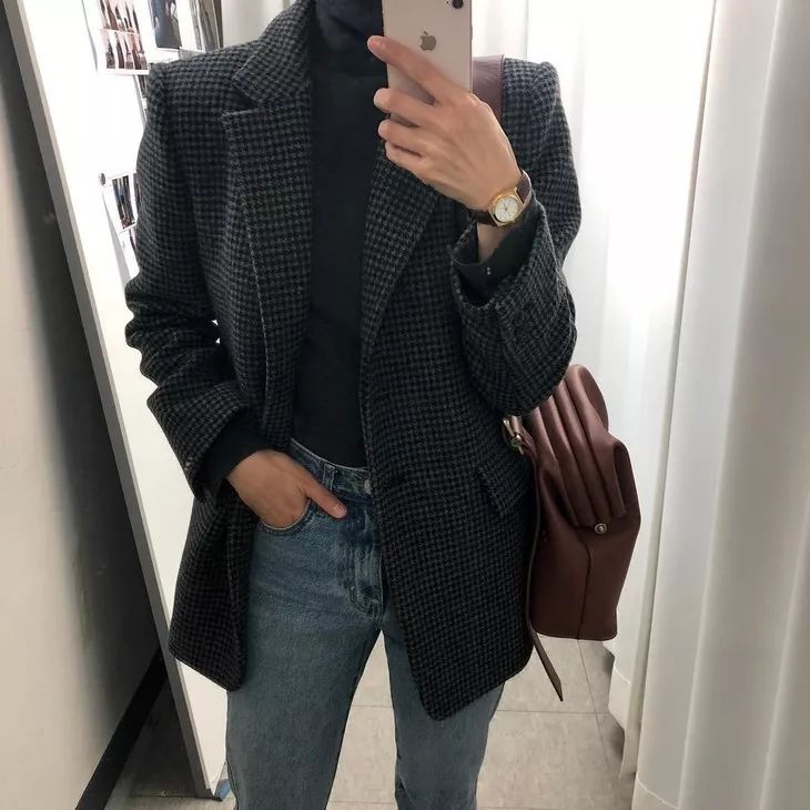 朴信惠耳线同款,朴信惠同款鞋是什么品牌