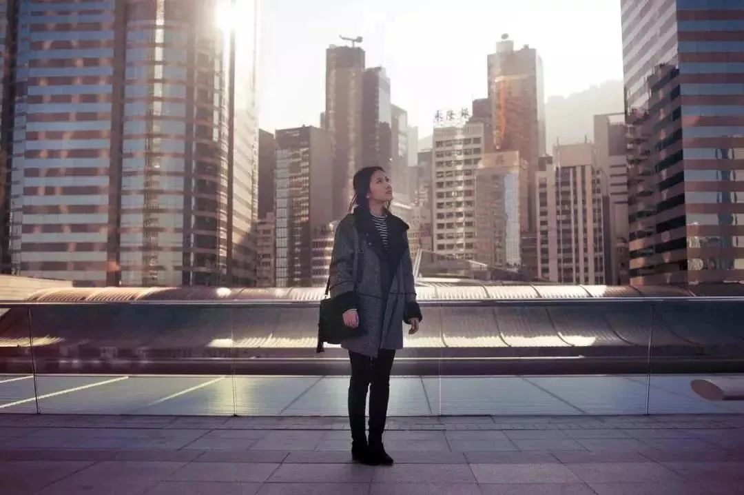 连续熬夜长出毛尾巴,20岁大学生连续熬夜长出毛尾巴