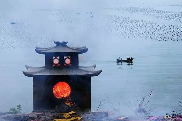 今日谷雨百谷生长万物更新,今日谷雨雨生百谷万物逢时皆美好