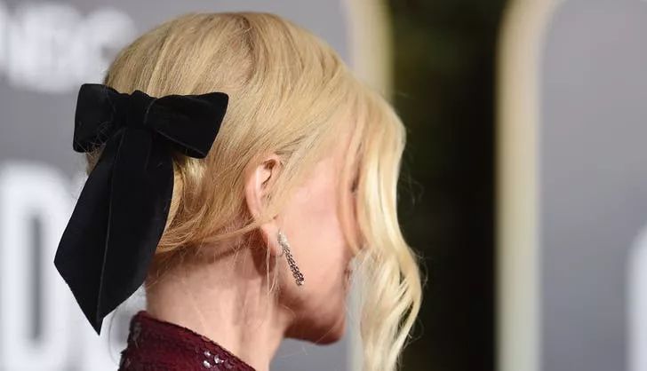 我最近｜不戴Bra都没关系，不戴发夹不能出门……