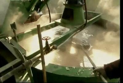 为什么塑料瓶可以卖钱,塑料瓶和塑料袋能做衣服用吗