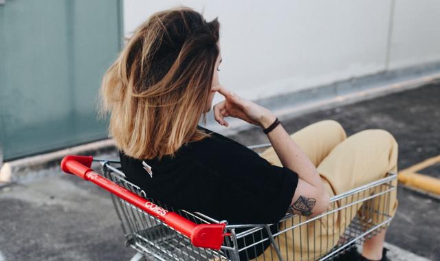 电商卖自己东西和代卖一样吗,电商都是卖别人产品吗