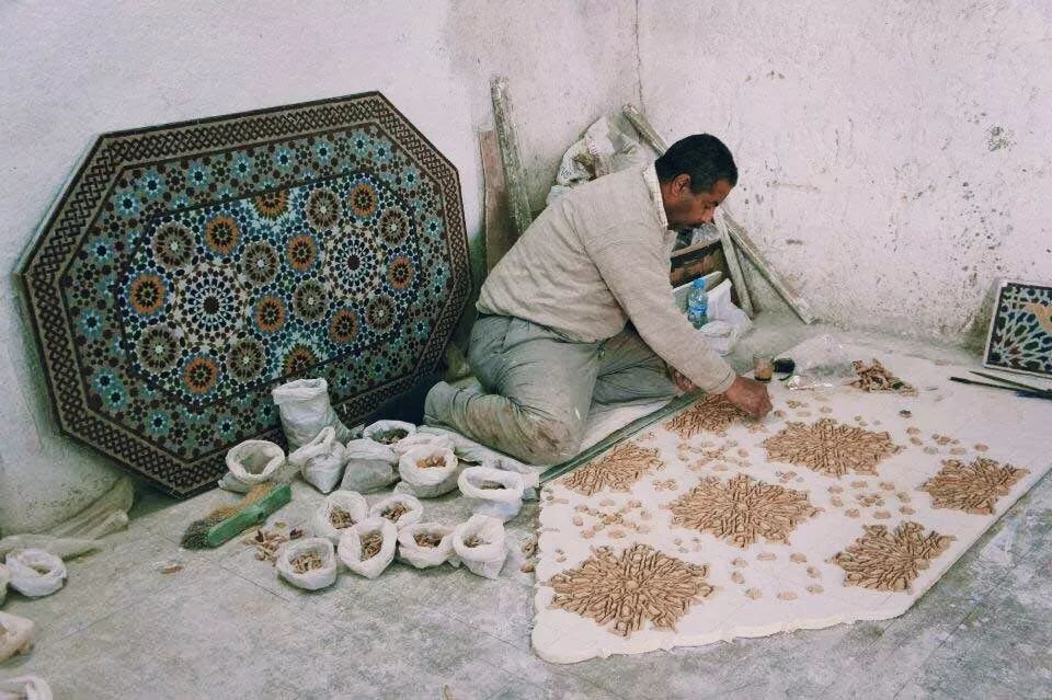 这座城是“好色”者的天堂，带上相机，并且谨慎！