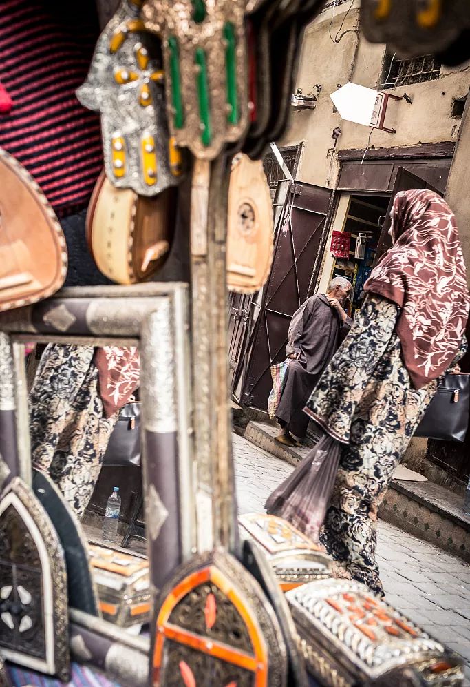 这座城是“好色”者的天堂，带上相机，并且谨慎！