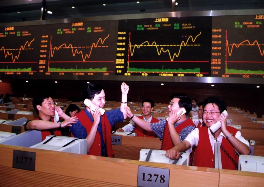 10年前的上海和今天的上海,1990的上海图文