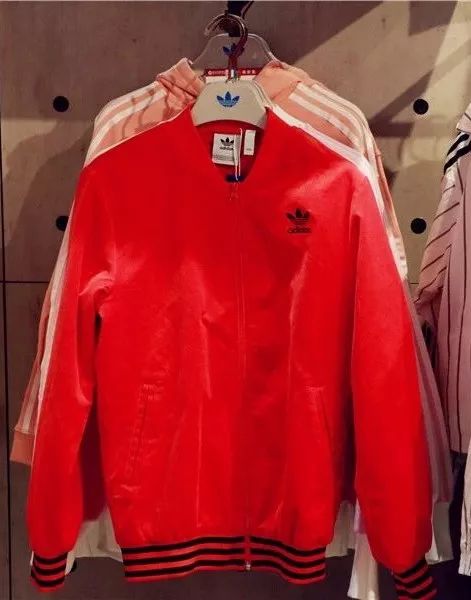 过年怎么穿才能震撼别人,过年这样穿很好看