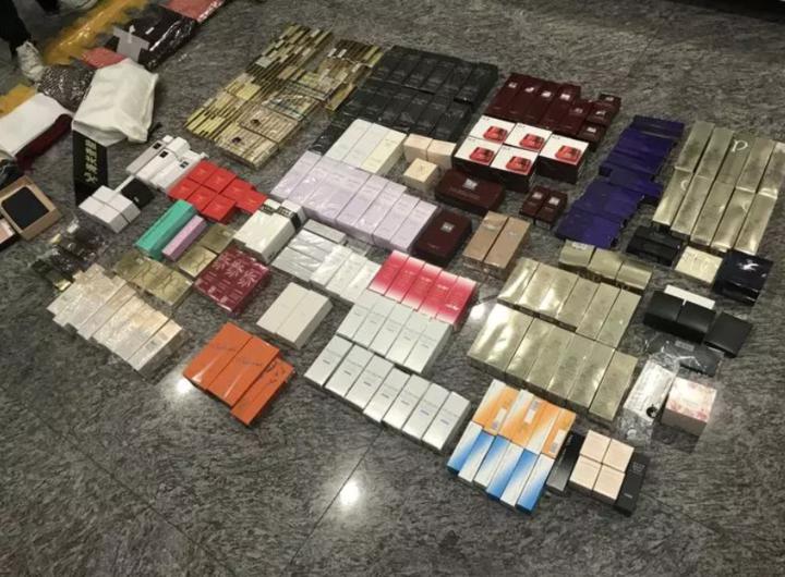 杭州萧山机场小件行李箱,萧山机场携带行李查得严吗